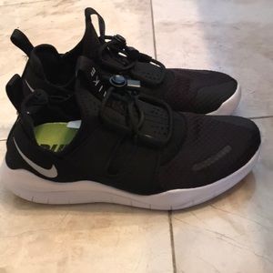 NIKE Free RN CMTR